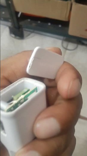 como abrir fonte do carregador Samsung sem danificar muito