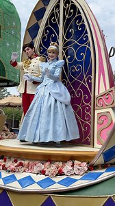 56K views · 2.9K reactions | Cinderella and Prince Charming are one of the royal couples in Disney Festival of Fantasy Parade. During our last Magic Kingdom visit, they were among the Disney characters wearing winter outfits (less than one week ago). Elsa and Anna are also in this video! #disneyfestivaloffantasy #festivaloffantasy #festivaloffantasyparade #disneycharacters #cinderella #cinderellaandprincecharming #elsaandanna #magickingdom #disneyparade | Mousesteps | Facebook