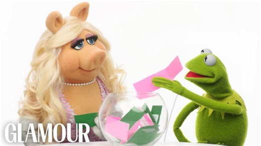 Miss Piggy & Kermit take a friendship test