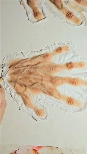 Watch This Hand Sculpture Come to Life!