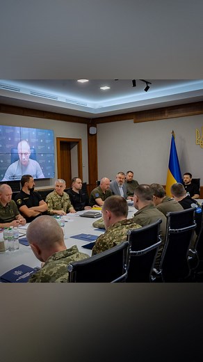 Володимир Зеленський | Ставка. Найважливіше – була доповідь Головкома Олександра Сирського щодо наших оборонних дій на фронті та операції в Курській області.... | Instagram