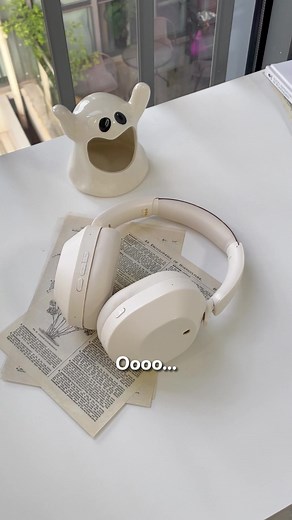 That’s why I try the ANC headphones #iKFSOLO . . . #iKF #ikfheadphones #headphones #wireless #bluetooth #noisecancelling #noisecancellingheadphones #ANC #aesthetic #comfy #cozy #worthit #recommendations #musthaves #trending #trendingvideo #trendingsound #fyp #foryou #explore #fonkepalatanpawayar #penguranganbunyi #cadangan #tiktok #tiktokmalaysia