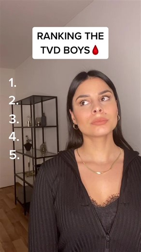 Ginger Rose (@whosgingerrose)’s videos with original sound - 🌙🧛🐺💥