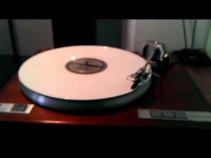 Dual CS 5000 belt drive quarts locked turntable