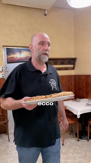 Se tagli la pizza con le forbici non possiamo essere amici😂😂😱 Scherziamo ovviamente come sempre… però @faustouma76 non farlo mai più👀👺 #pizzalover #pizza #italianfood #ristorantepizzeriailtorchio #pizzeriaparma | Massimo Grossi