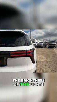 2025 Chevrolet Traverse LT Exterior Walkaround Features & Design Details