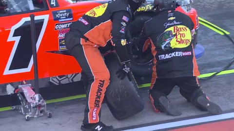 Carson Kvapil suffers slow pit stop during stage break