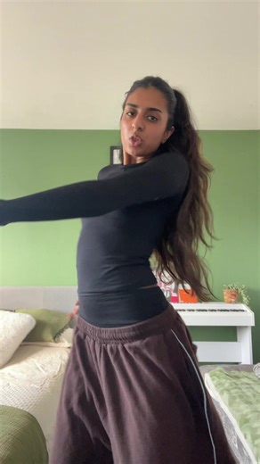 Exploring Dance Variations to the Same Song