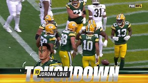Jordan Love takes option run into end zone on fourth down
