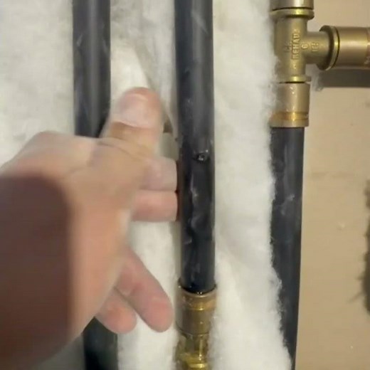 Water leak detection in Wall