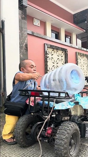 RIBET BANGET CUMAN MAU BELI AIR GALON AJA