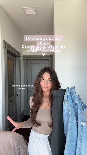 Flattering Fashion Tips for Petite Body Types