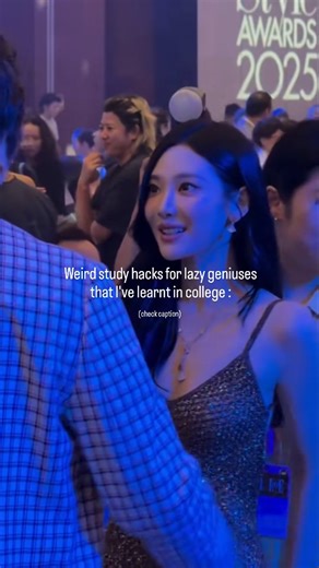 Jae-yun on Instagram: "You don't just mistakenly get smart - the weirder, the more memorable it gets. 1. Played my recorded notes while sleeping. (Subconscious revision) 2. Watched summaries at 1.5x when getting home 3. Promised myself I would study at least 1 min per day - ended up doing 30. 4. Every day right after waking up, I wrote everything I remembered from yesterday's studies. 5. Only wrote in colors that were hard to read so that my brain would have to focus more to read them 6. always 