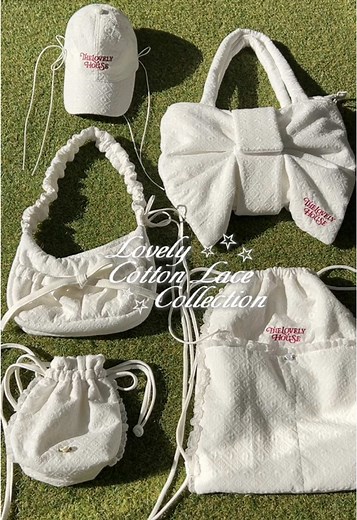 Cotton Lace Collection🪽🍀 春夏コレクションのコットンレースシリーズを すこーしだけチラ見せ🫏🎀 #wc#ダブルシー#カジュアルコーデ#ガーリーコーデ#韓国ファッション#海外ファッション#トレンドコーデ#トレンドアイテム #プチプラコーデ #きょこ #今日のコーデ #ootd #todaysoutfit #koreanfashion #春コーデ #レース #バッグ #リボン #置き画