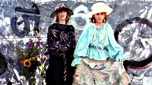 Van Halen — Right Now (Official Music Video)