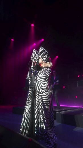 Sia Performs 'I Forgive You' Remix Live with Chromeo