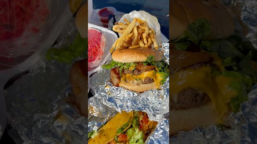 Trying Ms. Ruby’s Bakery in Inglewood (Burgers, Wings & Cakes) #foodie #foodvlog #burger #foodreview