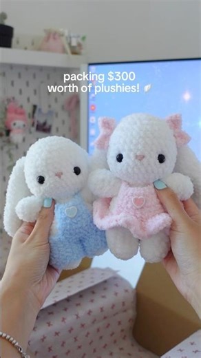 packing $300 worth of plushies! patterns by me 🪽 #crochet #amigurumi #packingorders #plush