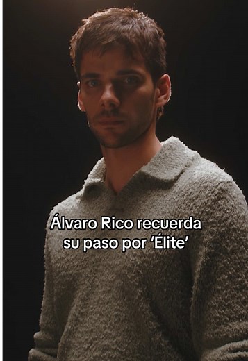 Hablamos con #AlvaroRico, que formó parte de la primera generación de #Elite, ficción que disparó a la fama a un puñado de jóvenes desconocidos y los convirtió en estrellas globales. El toledano nos cuenta cómo recuerda aquel fenómeno y cómo ese aprendizaje ha marcado su carrera posterior. #GeneracionHype