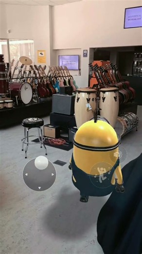 Minion en Ópera Prima ¿Qué querrá? #minion #tiendademusica #tuba