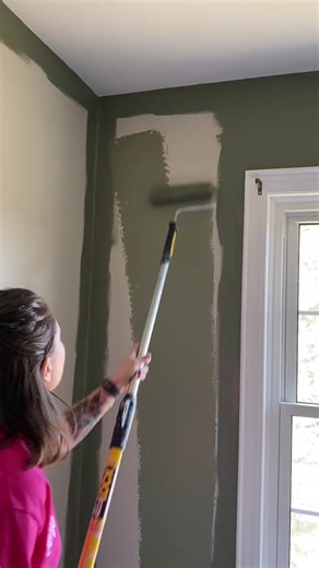 This Benjamin Moore, Jojoba Af-460 from our friends at @creekroadpaints made for a satisfying trandformation! Green is our favourite colour to paint. What colour do you want us to try next? #niagara #smallbusiness #womeninblue