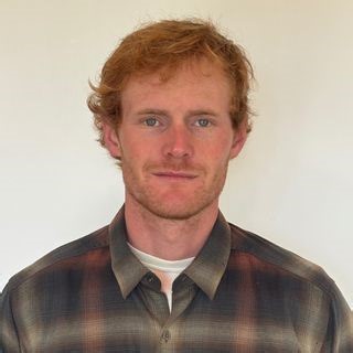 Connor C., Native USA English tutor who makes learning fun! Read on if you’re ready to take your English to the next level💪 | Learn with English Tutors