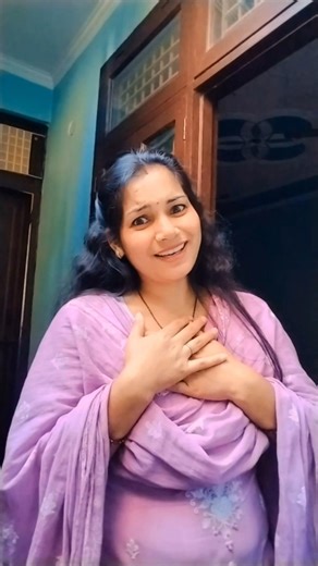 आखिर किस बात का घमंड है इनको...😂🤪#comedyshorts #youtubeshorts #shwetasinghcomedain #shorts #ytshorts