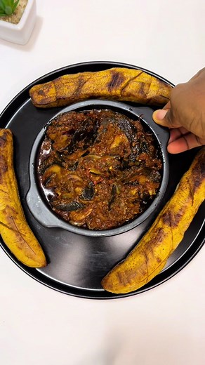 Delicious Grilled Plantain with Snail Sauce Recipe