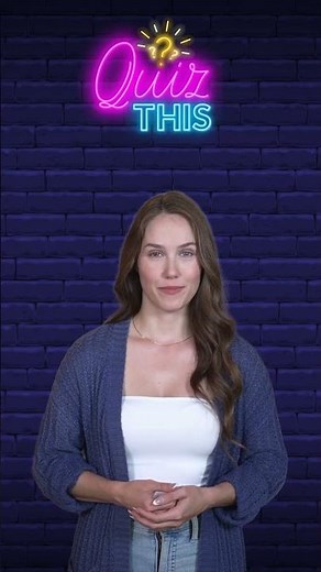 What type of clock displays hours and minutes with moving hands?