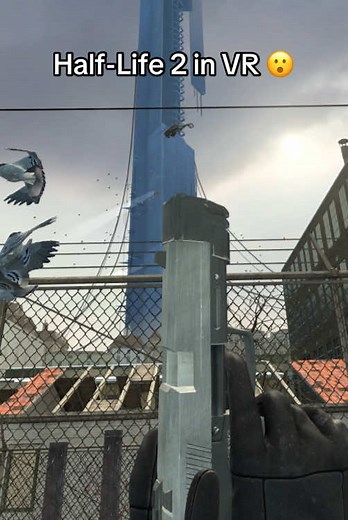 Half-Life 2: Enhanced Experience in VR Gameplay