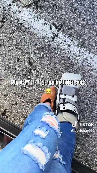 #brokenanklerecovery #brokenfootrecovery #brokenfoot #shortlegcast #aircastbootlife #aircastboot #footcast #foot #cast #legcast