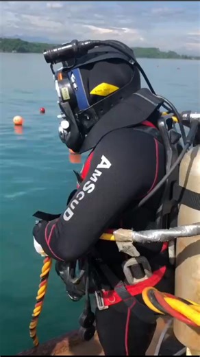 how underwater welding done in ship #merchantnavy #ship #shorts #seafarers #facts #explore #sea