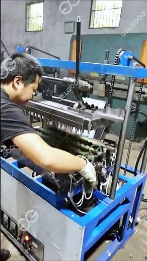 Vidéo De Test - Machine À Cornet De Crème Glacée De Petite Taille