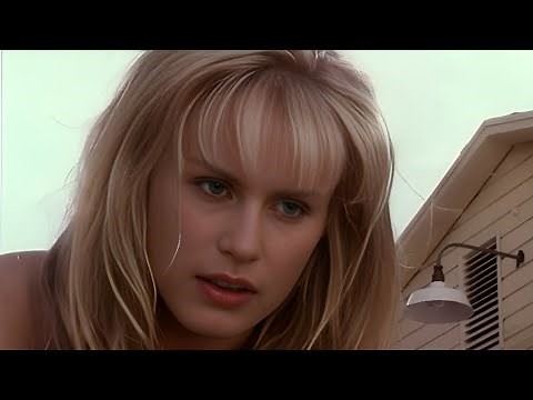 Giantess Nancy 巨大娘 / 女巨人 Giantess growth scene - Attack of the 50 Foot woman (1993) Giantess scene