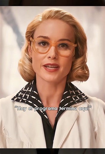 The host of this cooking program, wearing a white coat, did the program like an experiment, but won the love of many audiences.#fyp #tiktok #movie