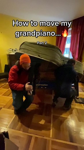 Move my grandpiano 🥶🔥 . . . #fyp #60k #grandpiano #risk #move #bringapianobacktolife #scary #pianist
