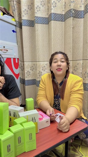 #မမကြီးဒွေးကေရွှေဆိုင် #mamagyiဒွေးကေစားဖွယ်စုံ #မြင်ပါများပြီးချစ်ကျွမ်းဝင်အောင်လို့😜🤗