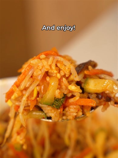 🥗 Enjoy this colorful medley of seasoned veggies and protein in a bowl. ✨️ In Cypress, find your favorite Korean street foods at LAON! 🍚 The Bibimbap Cupbap is the perfect flavor-packed bowl for when you need a comforting meal. 😋 Choose your favorite sauce and mix together for a delicious bite. ONGOING PROMOTIONS 📚 Student Discount – 10% OFF (Tues–Sat) Bring your student ID. Cannot be combined with other offers. ⏰ Happy Hour (Tues-Fri) 1PM–3PM & 4PM–6PM ✨ 20% OFF all menu items 🥤 50% OFF al