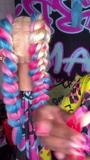 No more ouch’n takr your rubberbands out fast and easy!! How to remove hair extensions: Dragon Braid #braids #braid #braidstyles #braidstyle #omg #gabby101 #dragonbraid #dragonbraids #hairextensions #hairremoval #softballhairstyles #softballhair #softballbraids #fyp #howto #fypシ