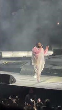 rod wave boyz don’t cry live in toronto