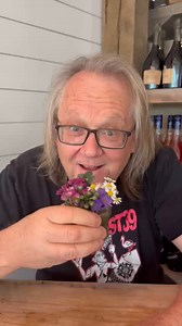 Cowabunga Calgary 🍕 Celebrate the 35th anniversary of the Teenage Mutant Ninja Turtles films with Robbie Rist (Michelangelo) at CALGARY EXPO. Get tickets now: http://spr.ly/6182FdFT8 #CALGARYEXPO #CALGARYEXPO2025 #CE25 #CALGARYEXPO25 #YYC #YYCEvents #Calgary #CalgaryEvents #Fandom #FANEXPOHQ #RobbieRist #Michelangelo #TMNT #TeenageMutantNinjaTurtles | CALGARY EXPO