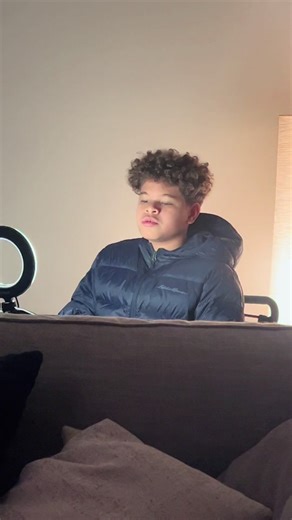 Young Talent Sophia Covers 'Lose Control' by Teddy Swims on Piano