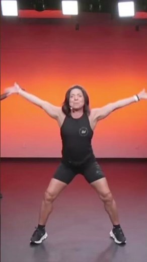 Christian Workout Warm-Up | Move & Worship 🎶