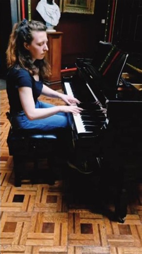 isn't this just gorgeous? ✨️💖 #music #piano #beautiful #pianomusic #classicalmusic #clairdelune