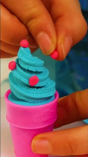 Jeu de poupées Baby Born avec de la pâte à modeler | #babyborn #shorts