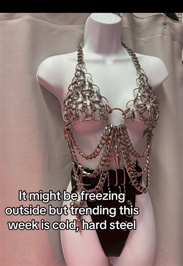 Chain, chainmaille, metal and hardware is what you are loving this week in the showroom, y’all must be crazy! 🥶 #chainmail #chainmaillejewelry #knightcore #chainmaille #alternativefashion