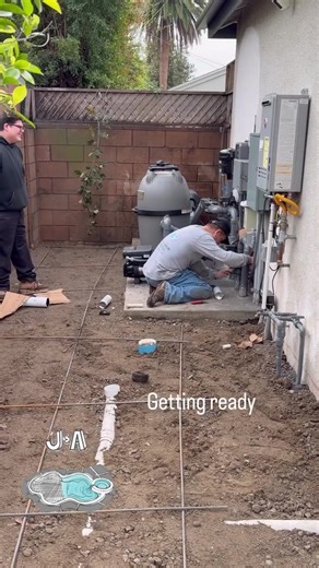 Luxury Backyard Pool Construction Tips