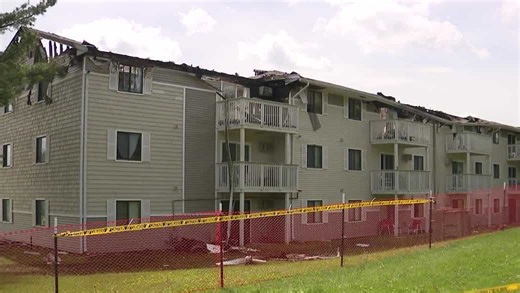 'Everything is gone': Families displaced by Des Moines apartment fire lean on community support