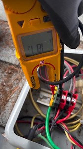 Happy #FlukeFriday 🎉 Trying to figure it out - poor connection or what? 📽️ by @energizeusllc on instagram https://bit.ly/4l9YgSI | Fluke Corporation