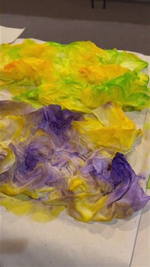 Рисуване на копринени шалове